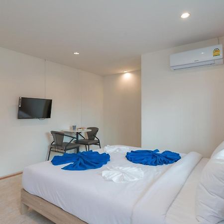 Grey Door Hotel Patong Exterior foto