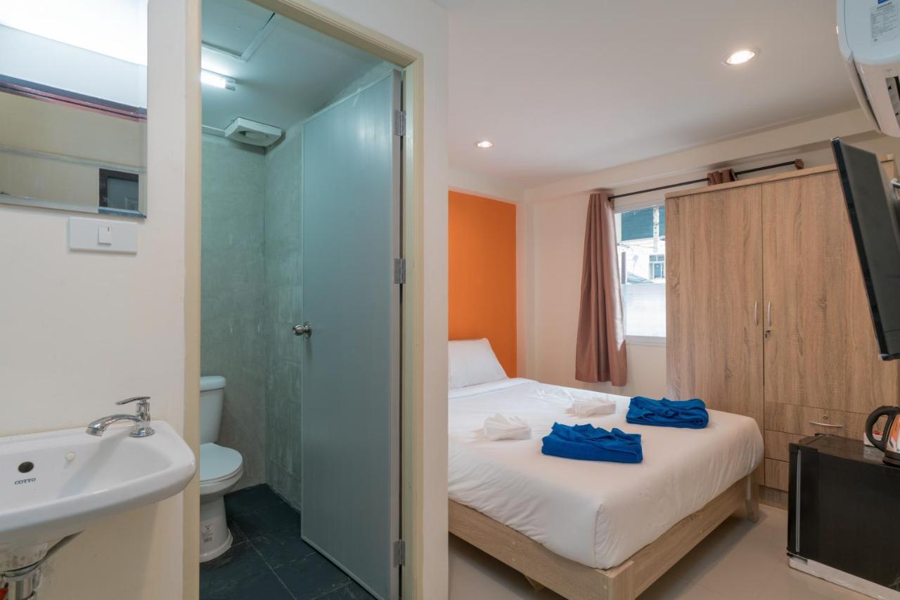 Grey Door Hotel Patong Exterior foto