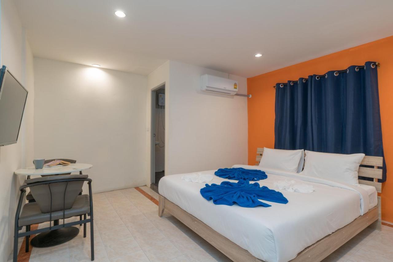 Grey Door Hotel Patong Exterior foto